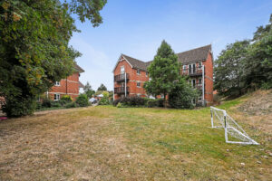 Searle Close, Chelmsford, CM2